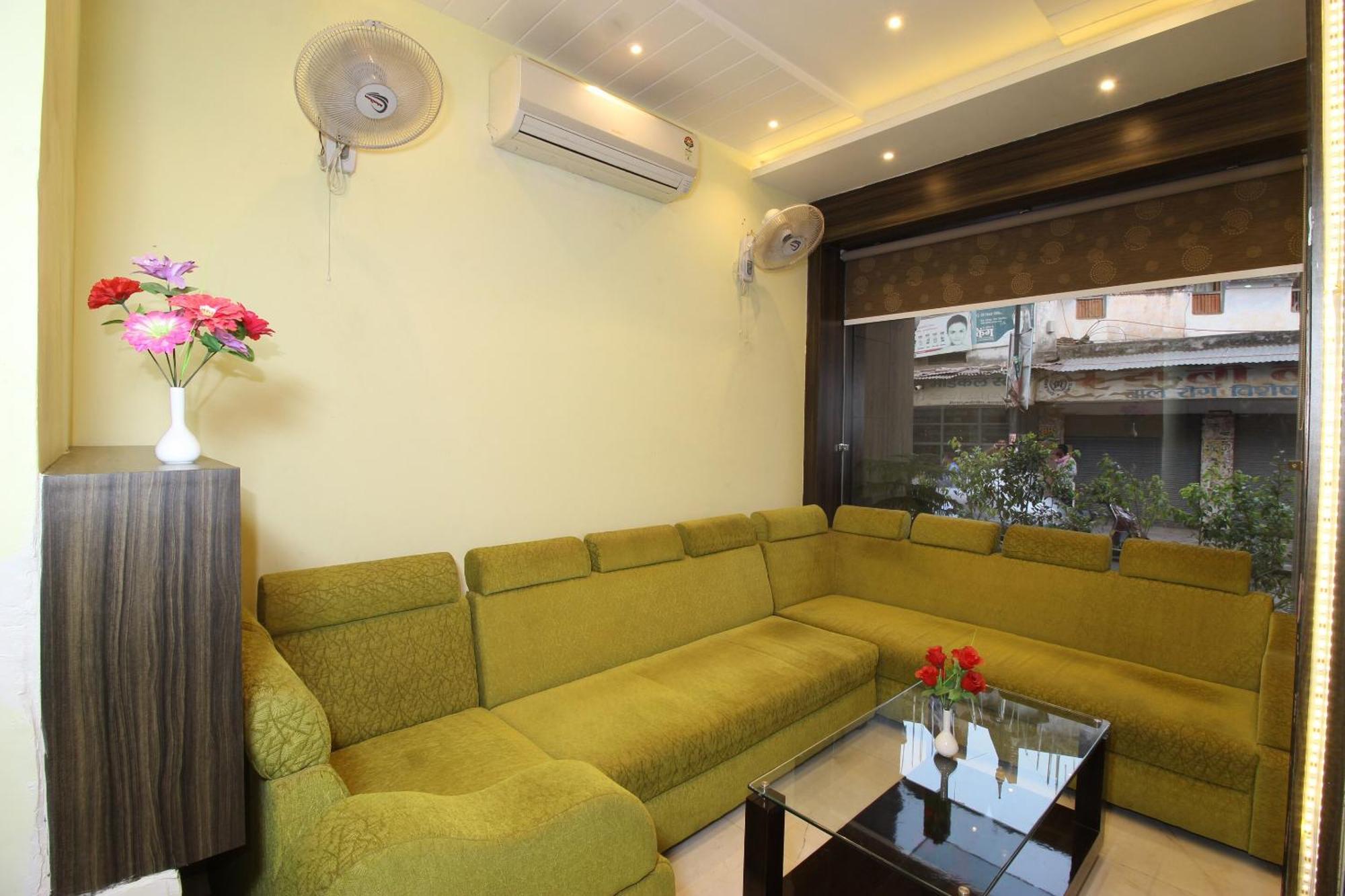 Hotel O Blue Diamond Varanasi Exterior photo