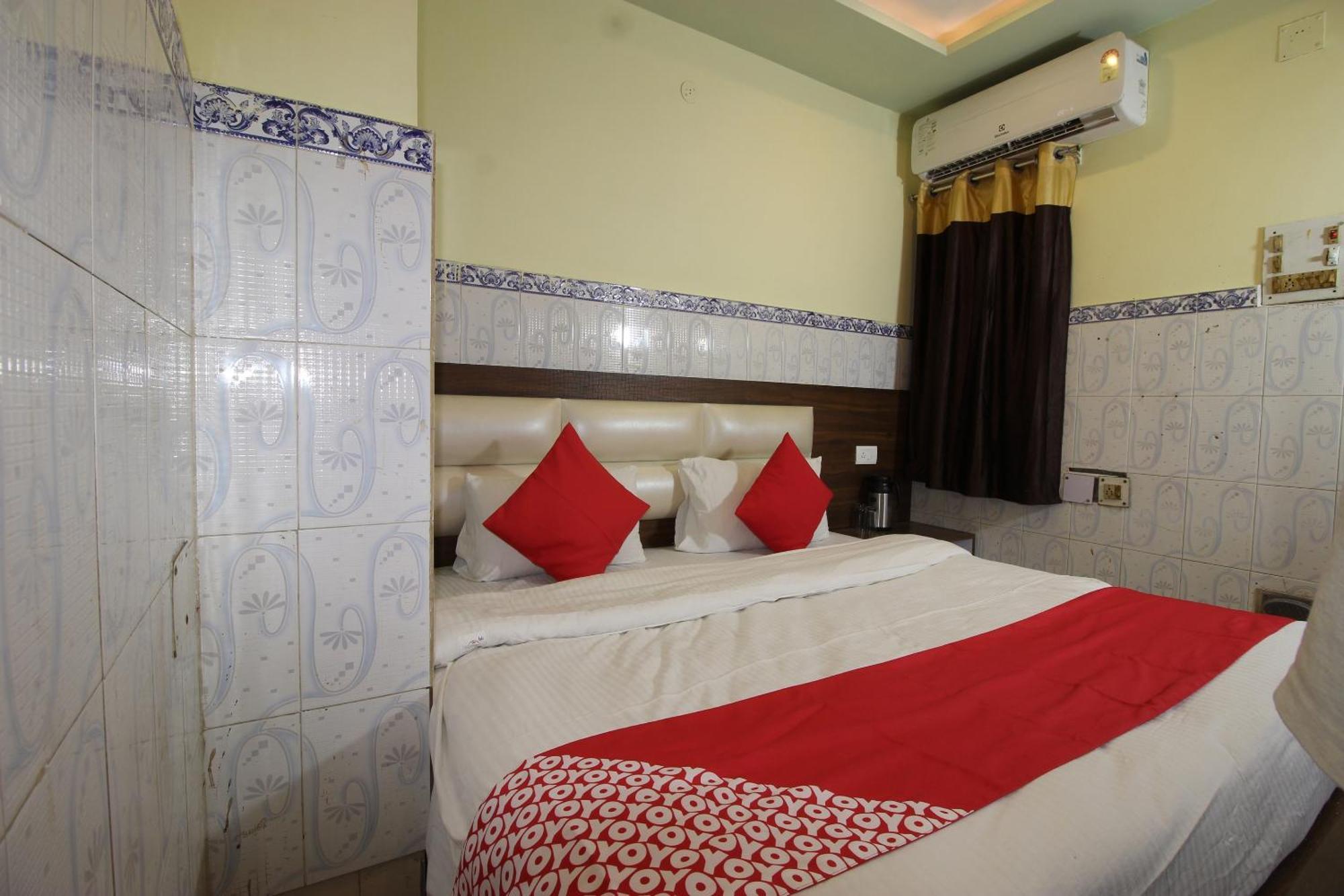 Hotel O Blue Diamond Varanasi Exterior photo